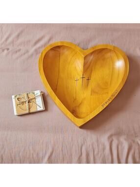 Heart-Shaped Wooden Prayer Bowl with Christian Crosses and Prayer Cards